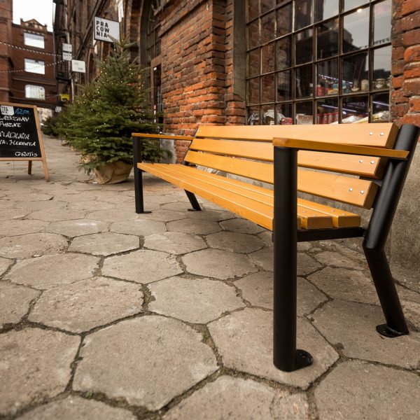 Ławka parkowa Gladiator Bis z podłokietnikiem drewnianym Ławka parkowa Gladiator Bis z podłokietnikiem drewnianym