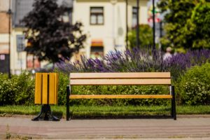 Solidna stalowa ławka parkowa HORUS Solidna stalowa ławka parkowa HORUS