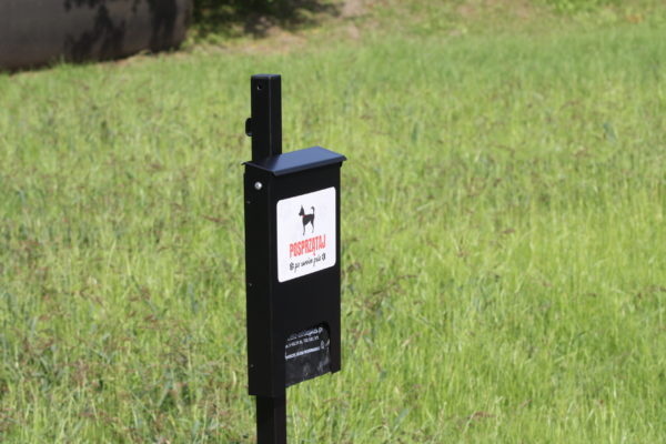 IMG 5260 scaled Słupek do dystrybutora woreczków