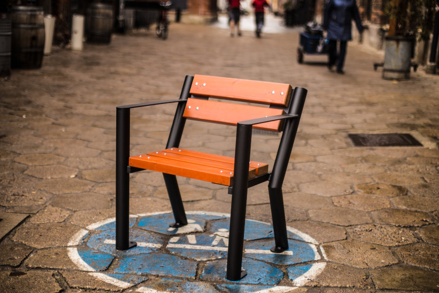 Krzesło parkowe Gladiator z podłokietnikiem Krzesło Gladiator z podłokietnikiem