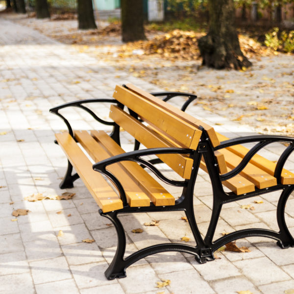 Ławka Łódzka DUO z podłokietnikiem Ławka parkowa łódzka DUO z podłokietnikiem