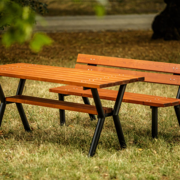 Stol miejski Gladiator 1