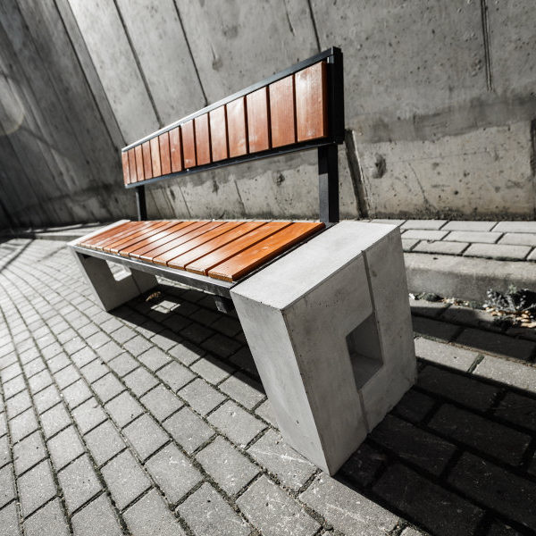 Ławka parkowa Roma Prestige z oparciem parkowa Lawka betonowa Roma Prestige 1