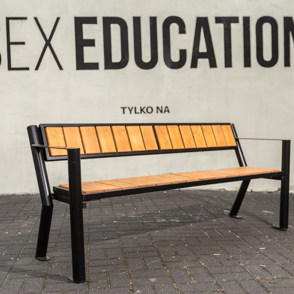 Ławka parkowa Gladiator Prestige z podłokietnikiem parkowa Lawka stalowa gladiator prestige z podlokietnikiem