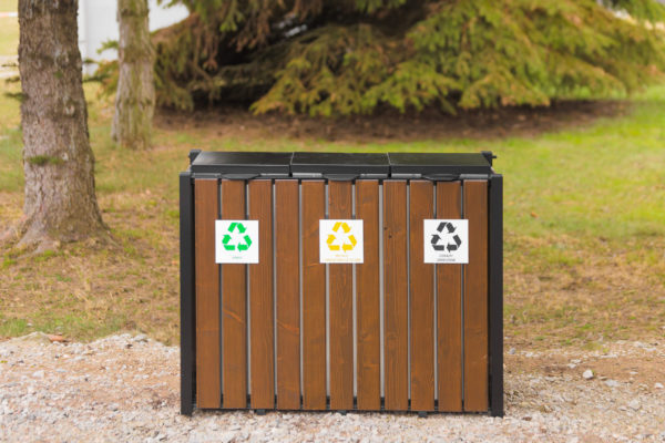 drewniany kosz z daszkiem do segregacji śmieci Prestige kosz do segregacji odpadów Prestige