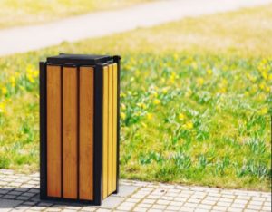 Solidny miejski kosz na śmieci z pokrywą Singiel Bis Kosz uliczny Singiel Bis