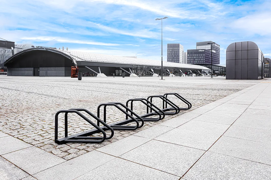 Stojak na rowery Spartan skosny. Stojak na rowery Spartan skośny