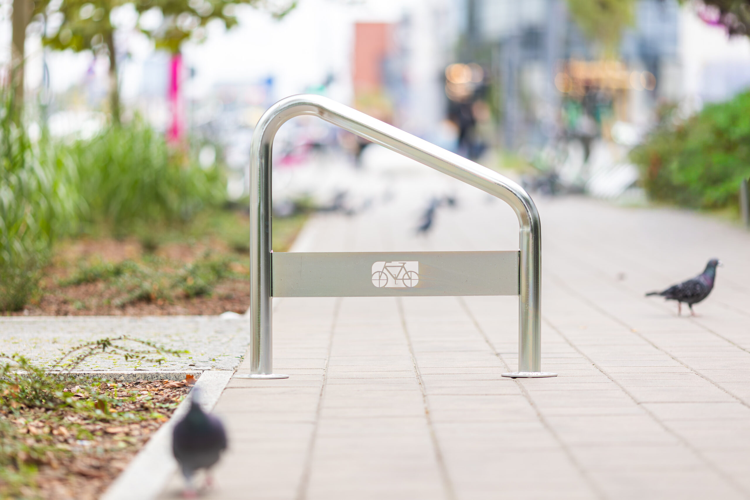 U skośny pro (5) Stojak na rowery typu U skośny pro