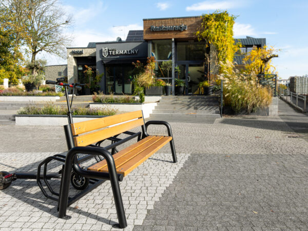 mała architektura miejska Ławka parkowa Spartan Bike